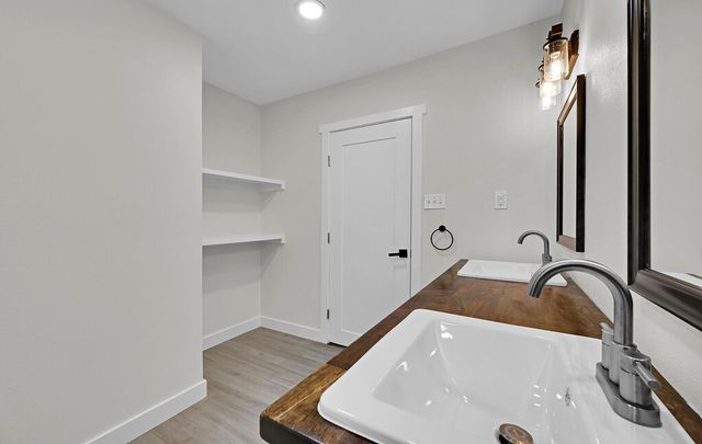 1713 Reuter Avenue, Waco, TX 76708