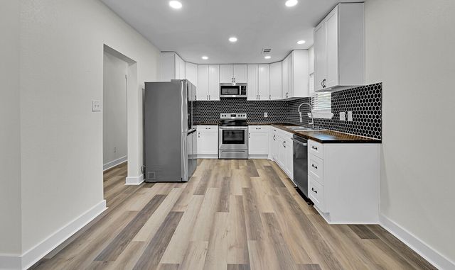 1713 Reuter Avenue, Waco, TX 76708