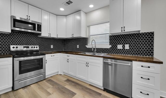 1713 Reuter Avenue, Waco, TX 76708