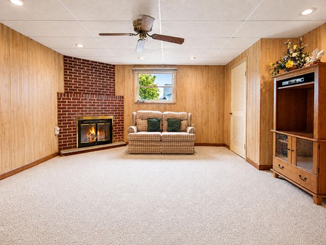 9502 Forrest Drive, Highland, IN 46322