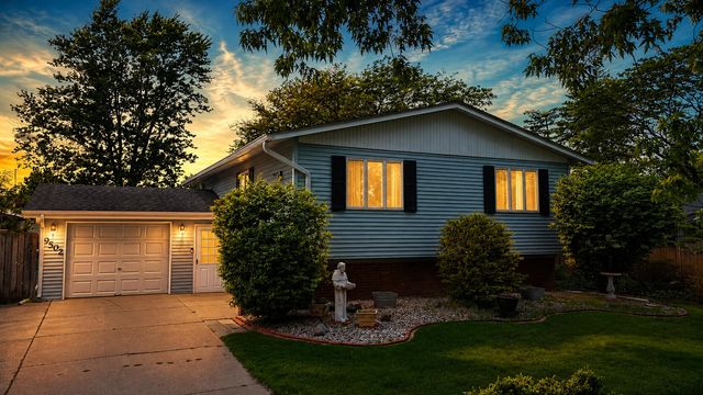 9502 Forrest Drive, Highland, IN 46322