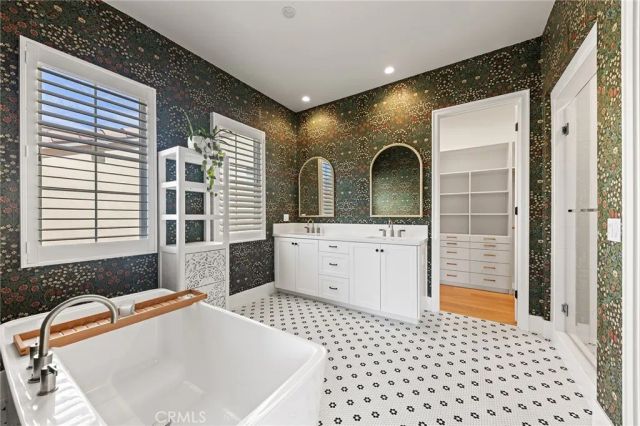 115 Green Rdg, Irvine, CA 92602
