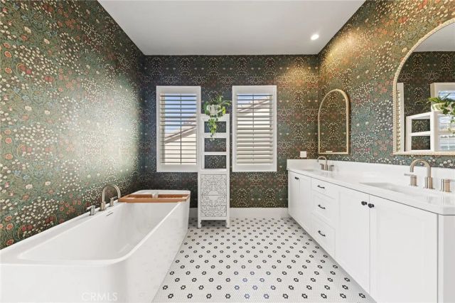 115 Green Rdg, Irvine, CA 92602