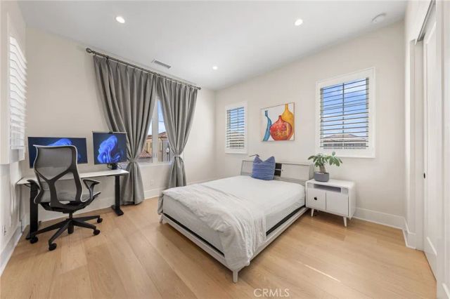 115 Green Rdg, Irvine, CA 92602