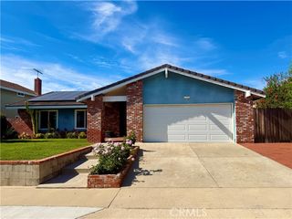 25071 Mawson, Laguna Hills, CA 92653