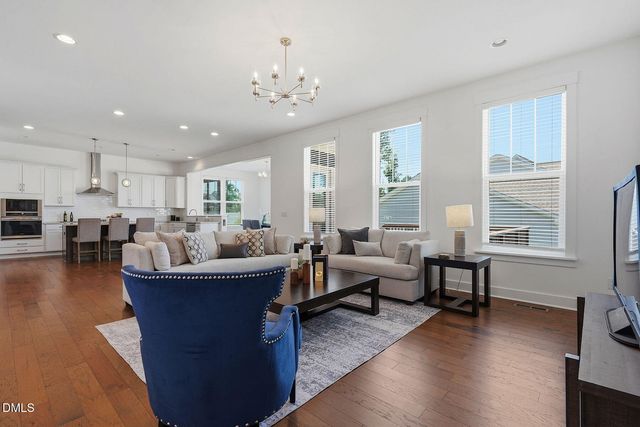 100 Oaks End Drive, Holly Springs, NC 27540