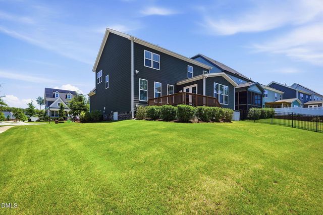 100 Oaks End Drive, Holly Springs, NC 27540