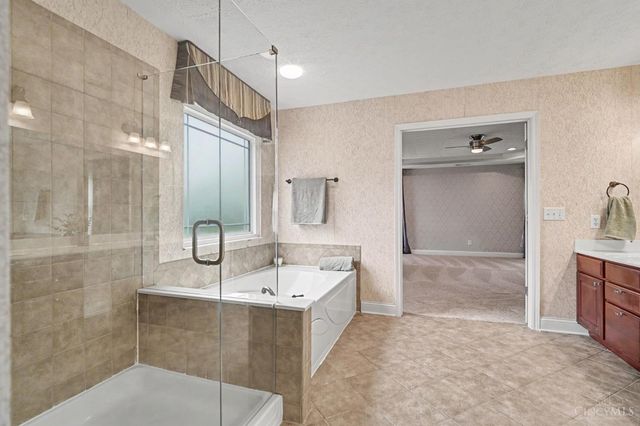 1601 Little Falls Drive, Clearcreek Twp., OH 45458