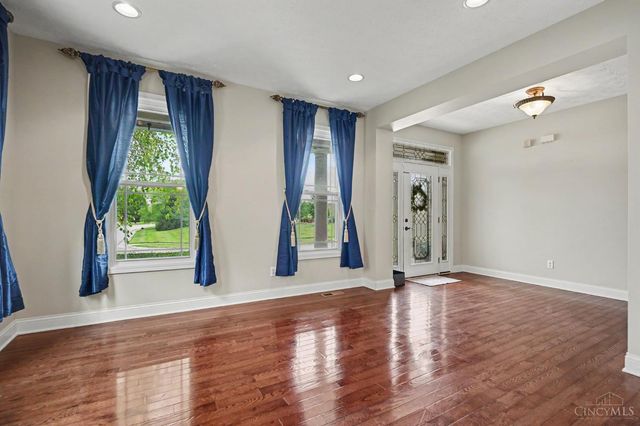 1601 Little Falls Drive, Clearcreek Twp., OH 45458