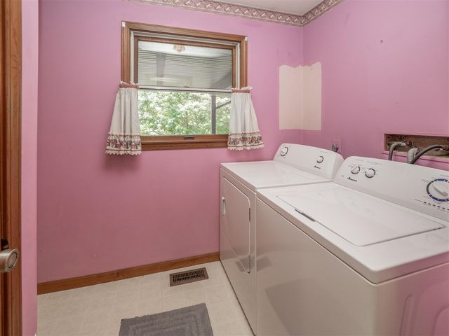 48316 County Road 384, Grand Junction, MI 49056