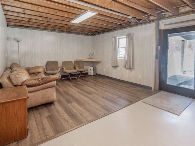 48316 County Road 384, Grand Junction, MI 49056