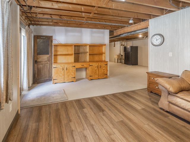 48316 County Road 384, Grand Junction, MI 49056