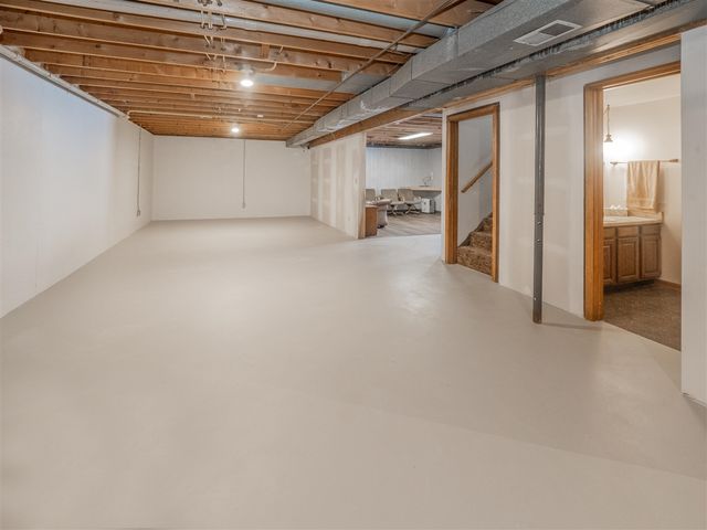 48316 County Road 384, Grand Junction, MI 49056