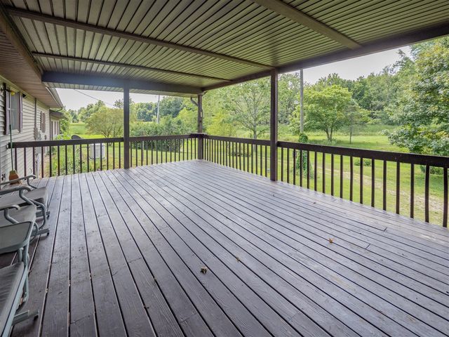 48316 County Road 384, Grand Junction, MI 49056