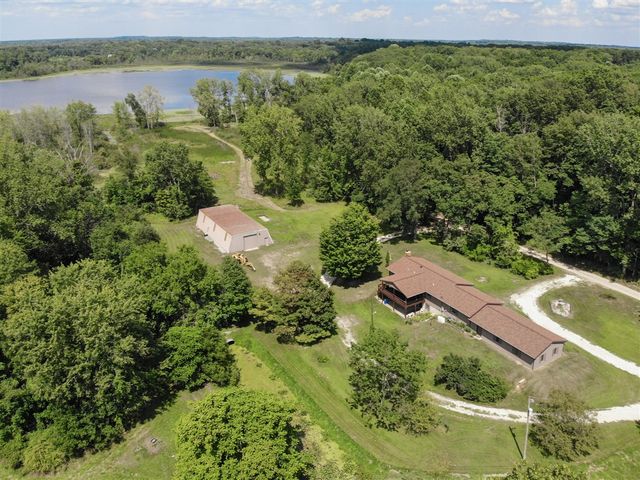 48316 County Road 384, Grand Junction, MI 49056