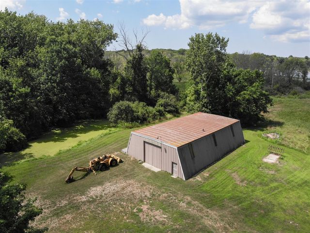 48316 County Road 384, Grand Junction, MI 49056