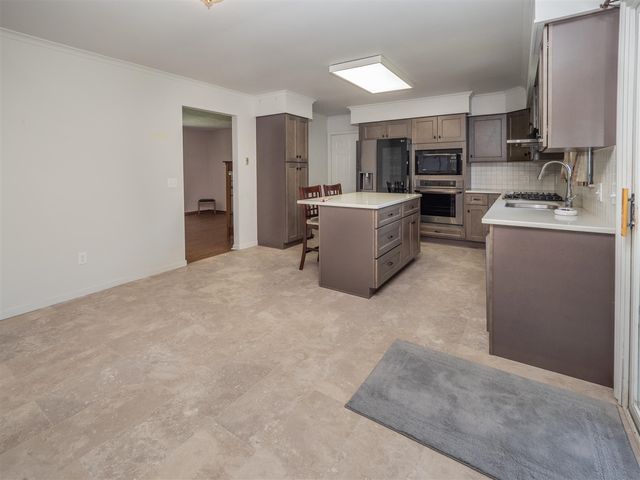 48316 County Road 384, Grand Junction, MI 49056