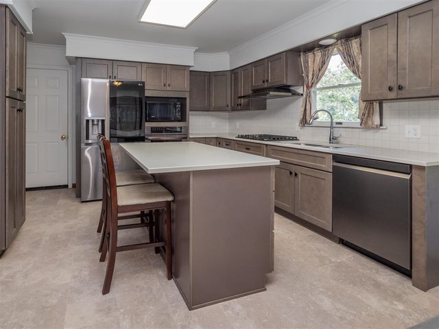 48316 County Road 384, Grand Junction, MI 49056