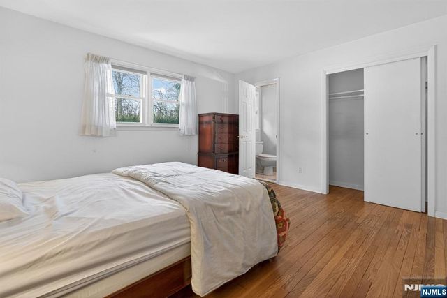 106 Walnut Street, Oakland, NJ 07436