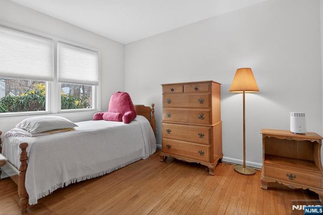 106 Walnut Street, Oakland, NJ 07436