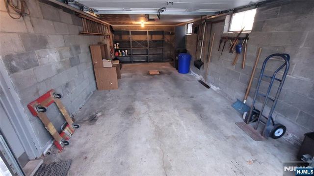 106 Walnut Street, Oakland, NJ 07436