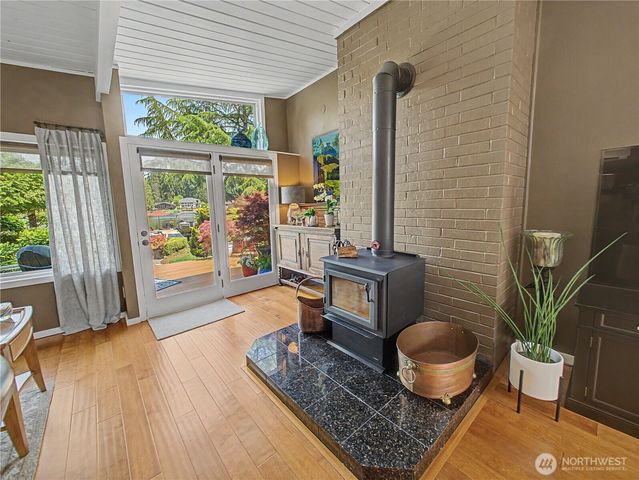 29206 218th Place SE, Black Diamond, WA 98010