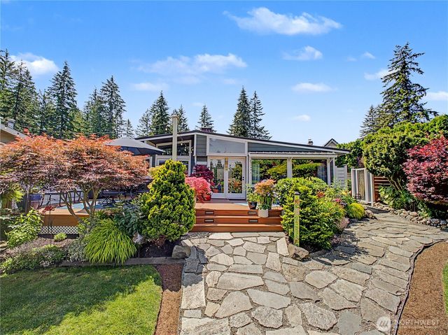 29206 218th Place SE, Black Diamond, WA 98010