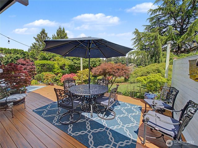 29206 218th Place SE, Black Diamond, WA 98010