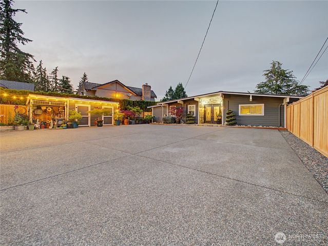 29206 218th Place SE, Black Diamond, WA 98010