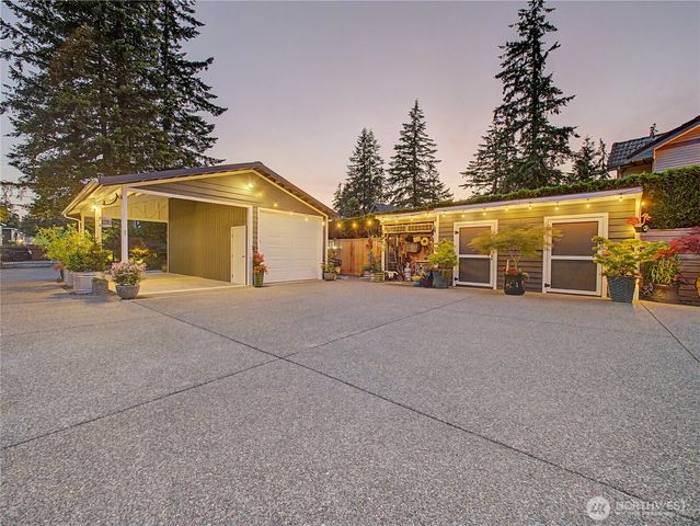 29206 218th Place SE, Black Diamond, WA 98010