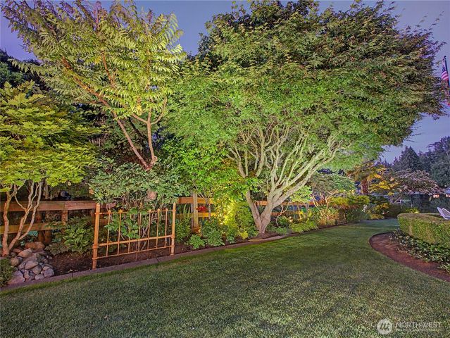 29206 218th Place SE, Black Diamond, WA 98010