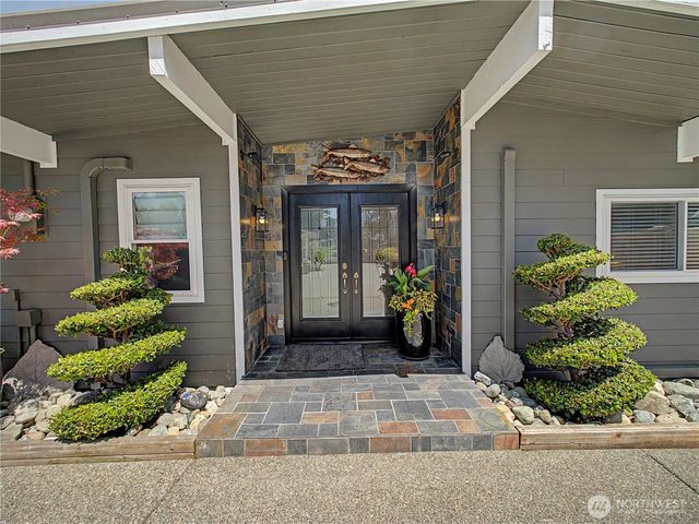 29206 218th Place SE, Black Diamond, WA 98010