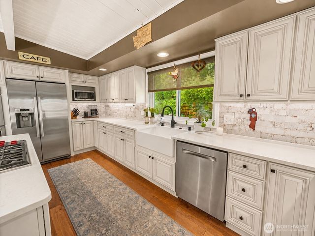 29206 218th Place SE, Black Diamond, WA 98010