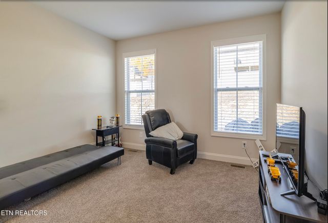 8121 Chapel Hill Lane, Knoxville, TN 37938