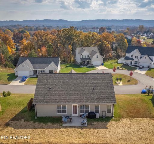 8121 Chapel Hill Lane, Knoxville, TN 37938