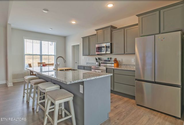 8121 Chapel Hill Lane, Knoxville, TN 37938