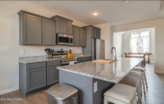 8121 Chapel Hill Lane, Knoxville, TN 37938