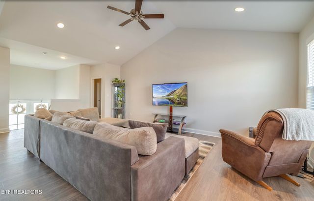 8121 Chapel Hill Lane, Knoxville, TN 37938