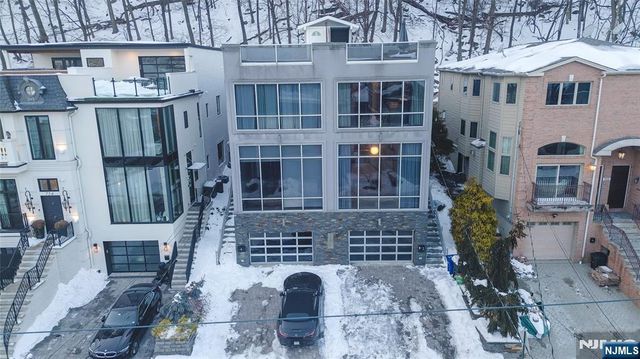 760 Undercliff B, Edgewater, NJ 07020