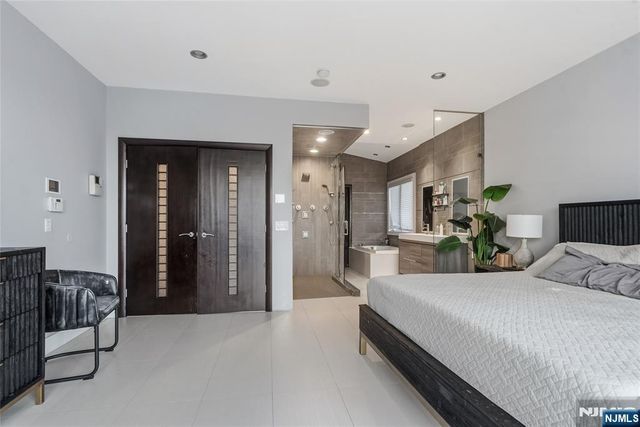 760 Undercliff B, Edgewater, NJ 07020