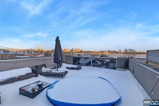 760 Undercliff B, Edgewater, NJ 07020