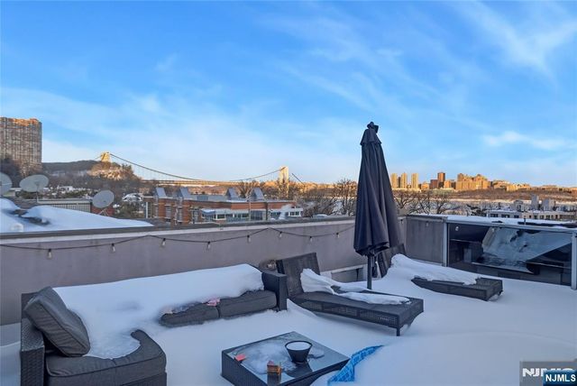 760 Undercliff B, Edgewater, NJ 07020