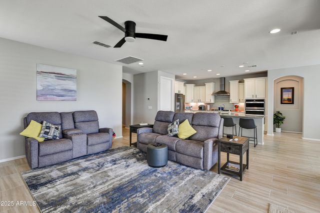 26421 W ZACHARY Drive, Buckeye, AZ 85396