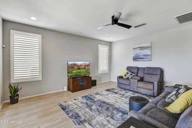 26421 W ZACHARY Drive, Buckeye, AZ 85396