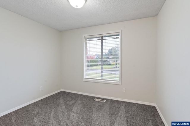 4473 47th Av NE, Salem, OR 97305