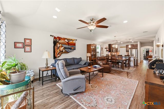 522 Sand Trail Street, New Braunfels, TX 78130