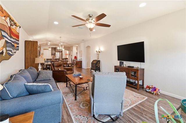 522 Sand Trail Street, New Braunfels, TX 78130