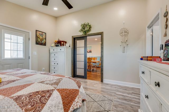 2054 Meadow Creek Lane, Jonesborough, TN 37659