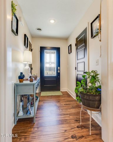 2054 Meadow Creek Lane, Jonesborough, TN 37659