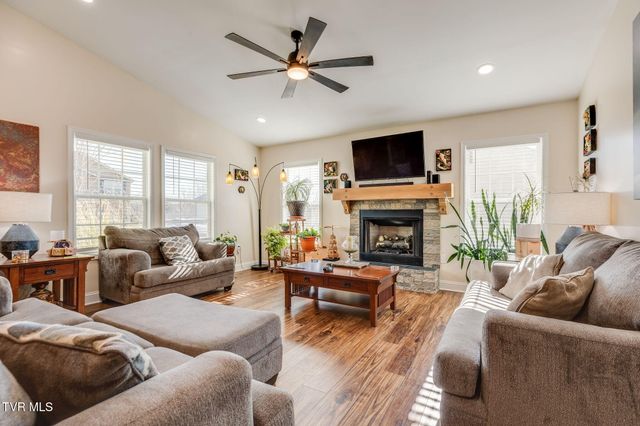 2054 Meadow Creek Lane, Jonesborough, TN 37659